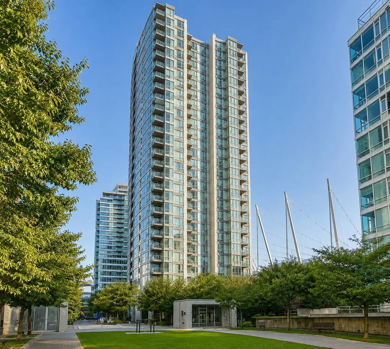 2 bed, 940 sqft, $3,980 — Photo 1
