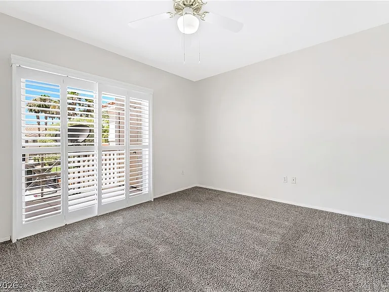8555 W Russell Rd #2104 — Photo 14