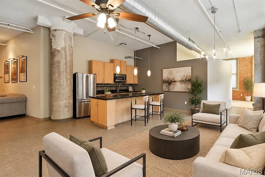 2 bed, 2.0 bath, 1324 sqft, $1,500 — Photo 3