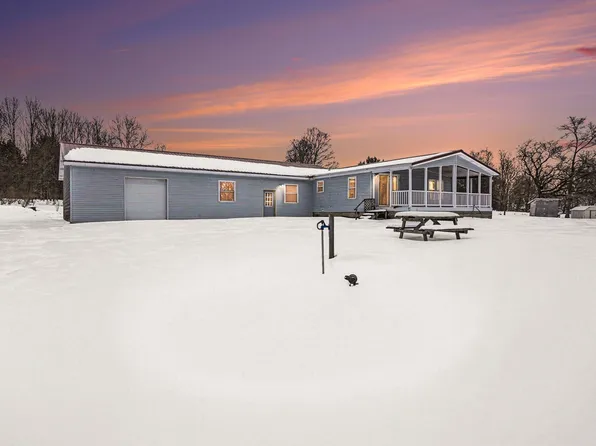 6843 S Sweet Cherry St, Chase, MI 49623