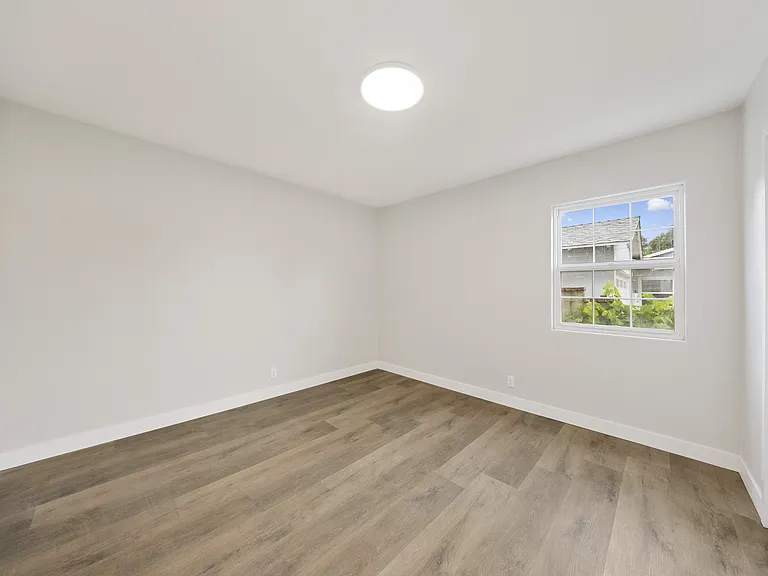 350 E Juanita Ave — Photo 21