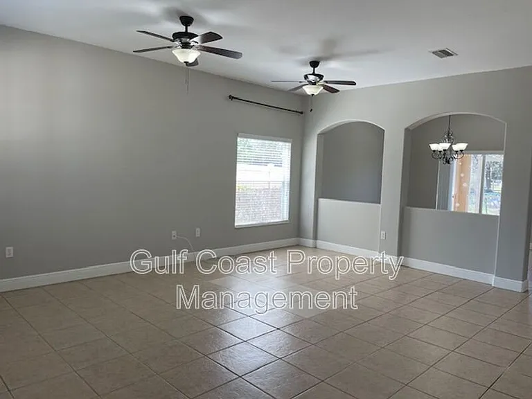 5210 Levi Ln — Photo 3