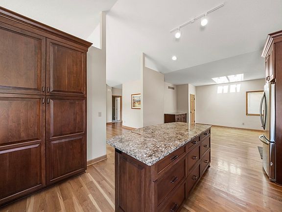 5th image of 660 58th St #1