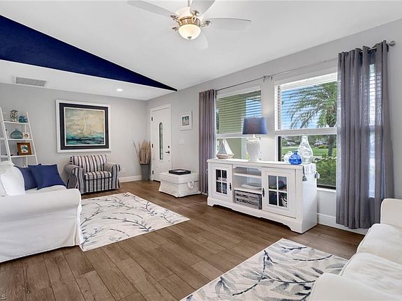 3rd image of 3411 Arlette DR