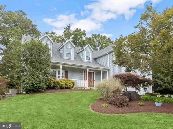 8806 Cardinal Ct, Laurel, MD 20723