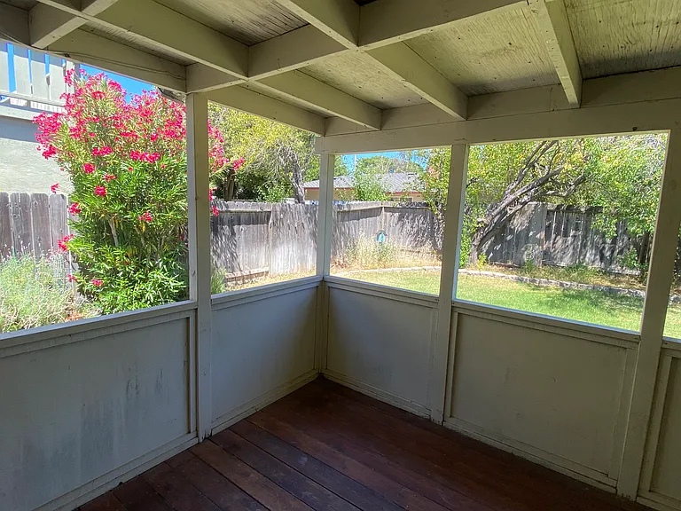 662 Catalina Dr — Photo 55