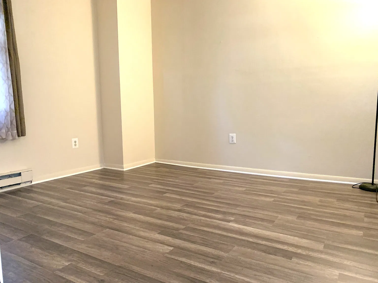 2 bed, 950 sqft, $1,475 — Photo 2