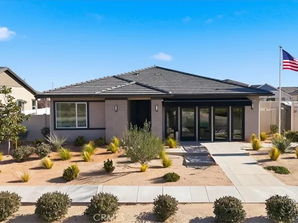 3223 E Avenue J Dr #4, Lancaster, CA 93535