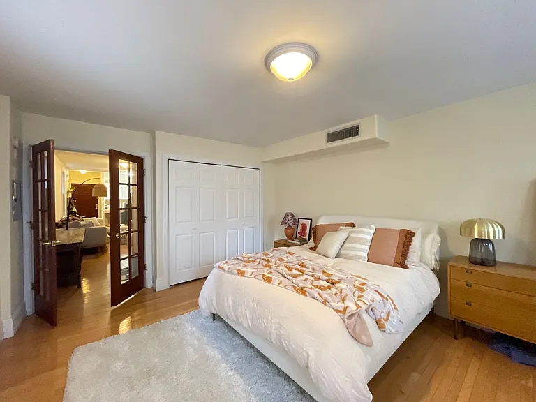 1734 Pine St. — Photo 11