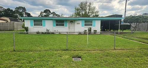 2 Forrestal Cir N Photo 1