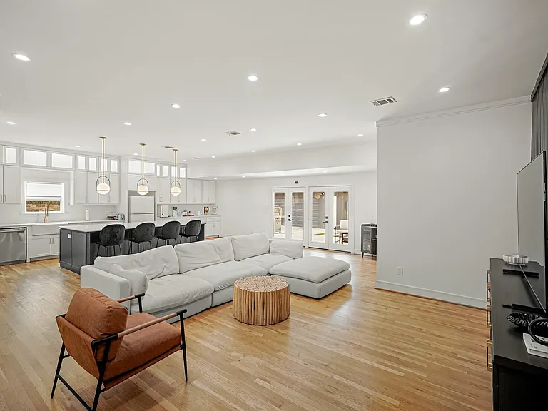 5630 Lymbar Dr — Photo 8