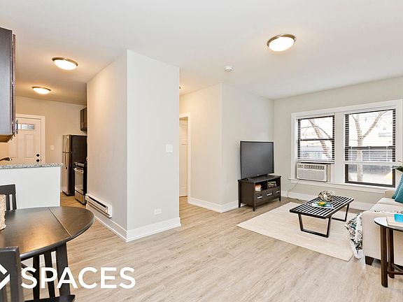 5th image of 713 W Brompton Ave #1B