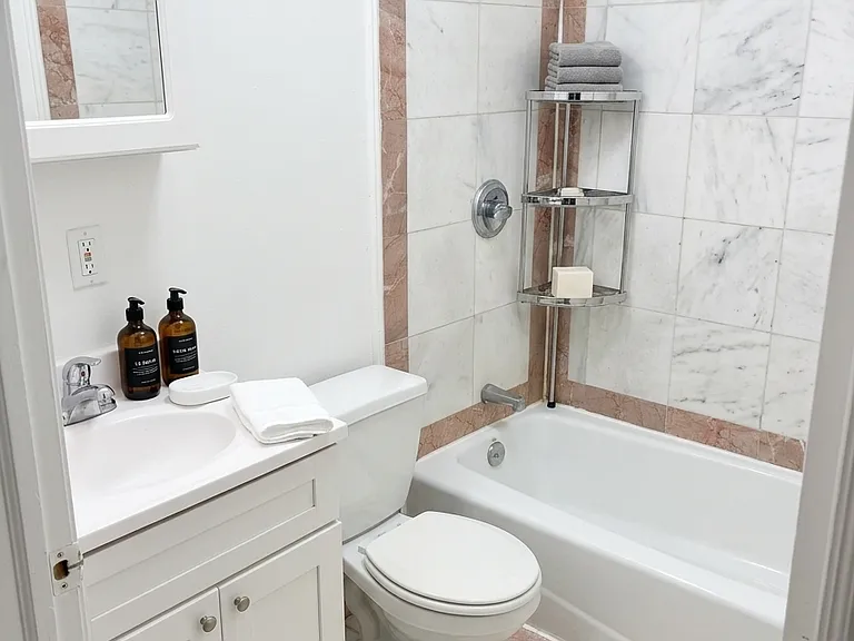 186 Orchard St #2FN — Photo 4