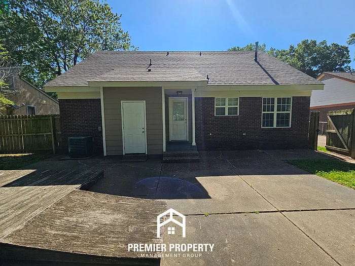 3999 Lacewood Dr — Photo 20