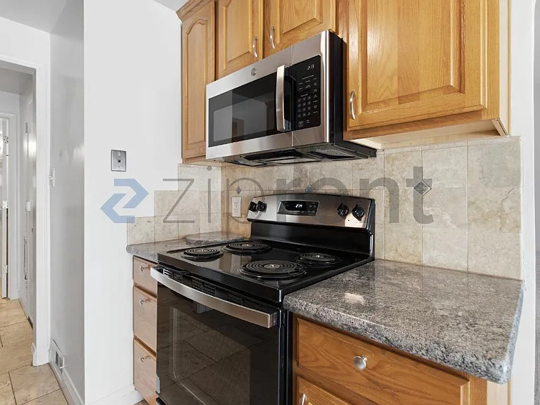 1696 London Cir — Photo 12