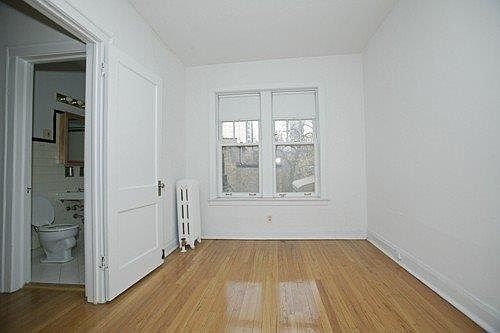 2nd image of 537 W Wellington Ave APT 33