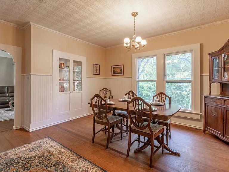 1503 S Elm St — Photo 31
