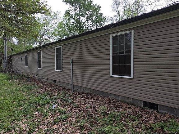 4th image of 1945 Lambert Schoolhouse Rd