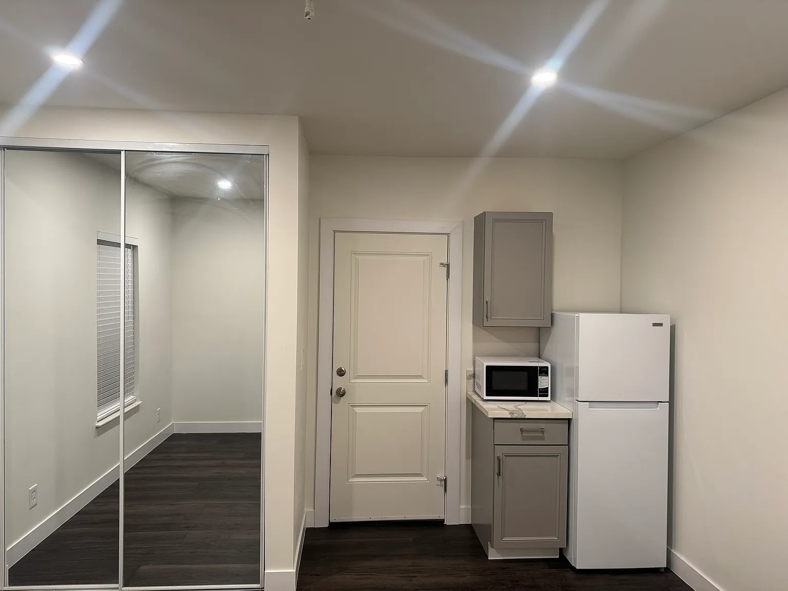 6 bed, 1500 sqft, $1,200 — Photo 3