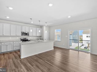 261 Short Branch Dr, Ranson, WV 25438