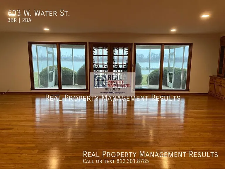 603 W Water St — Photo 2