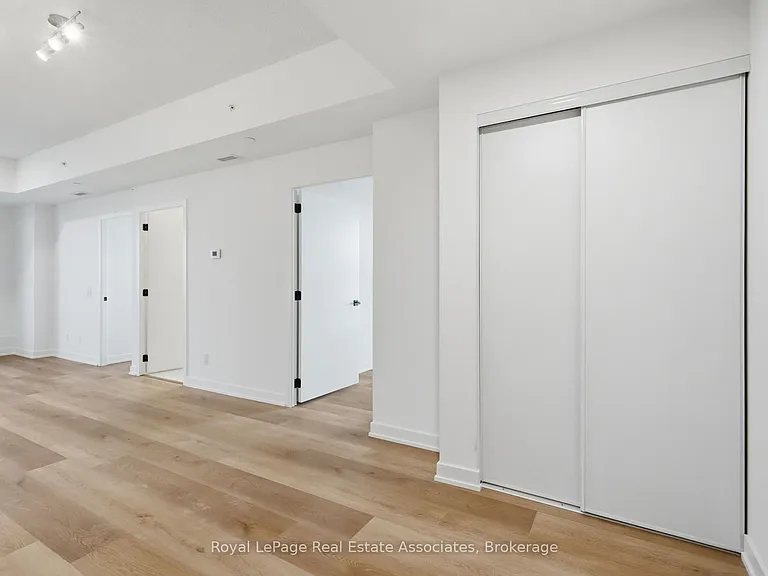 33 Erie Ave #1704 — Photo 8