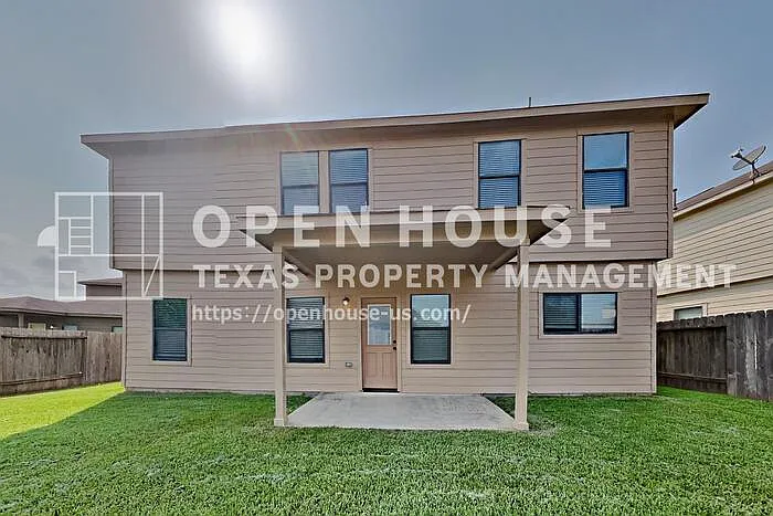 19715 Seabury Path Ct — Photo 19