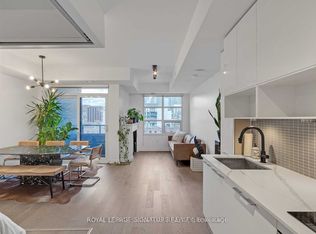 501 Adelaide St W #804, Toronto, ON M5V0R3