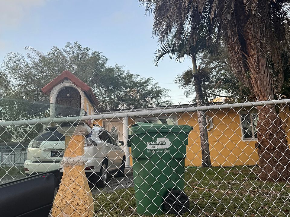 1st image of 2341 NW 139th St