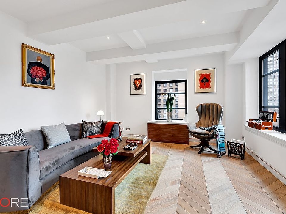 1st image of 43 W 61st St APT 19M