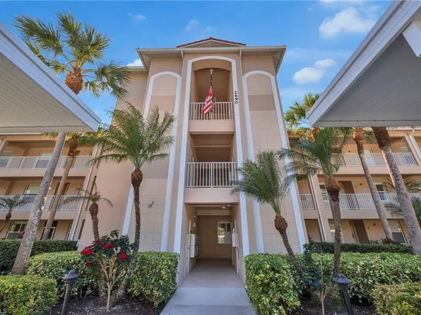 2690 Cypress Trace CIR #3214, NAPLES, FL 34119