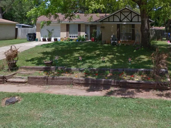 9064 Lone Oak Dr, Shreveport, LA 71118