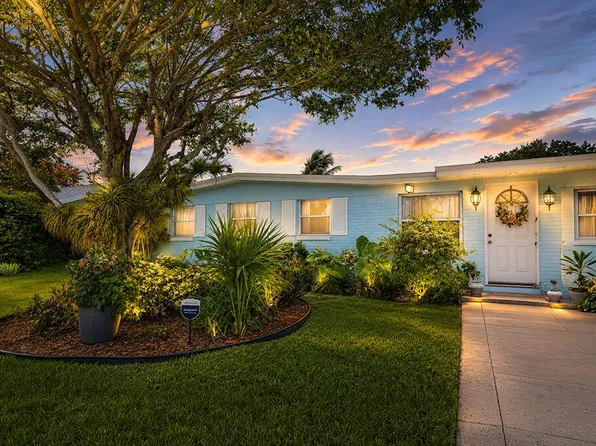 3740 Dunes Road, Palm Beach Gardens, FL 33410