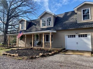 5207 Taft Hwy, Signal Mountain, TN 37377
