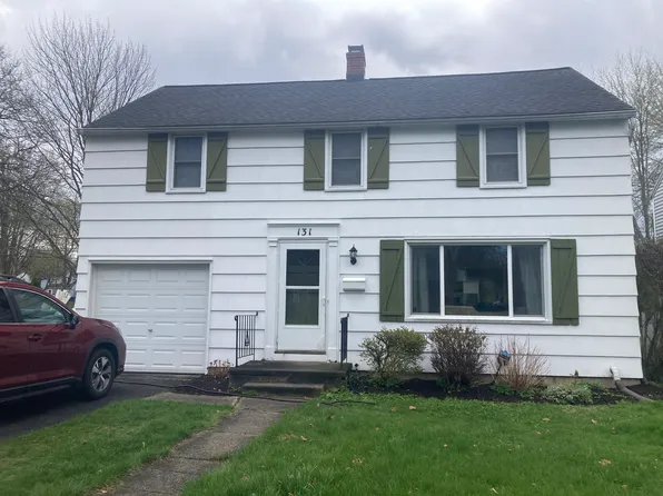 131 Shelbourne Rd, Rochester, NY 14620