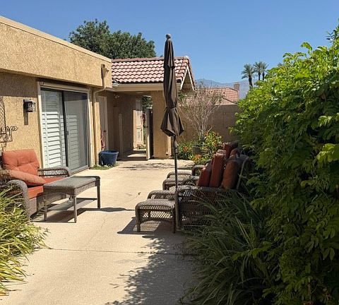 4th image of 10 Pamilla Way