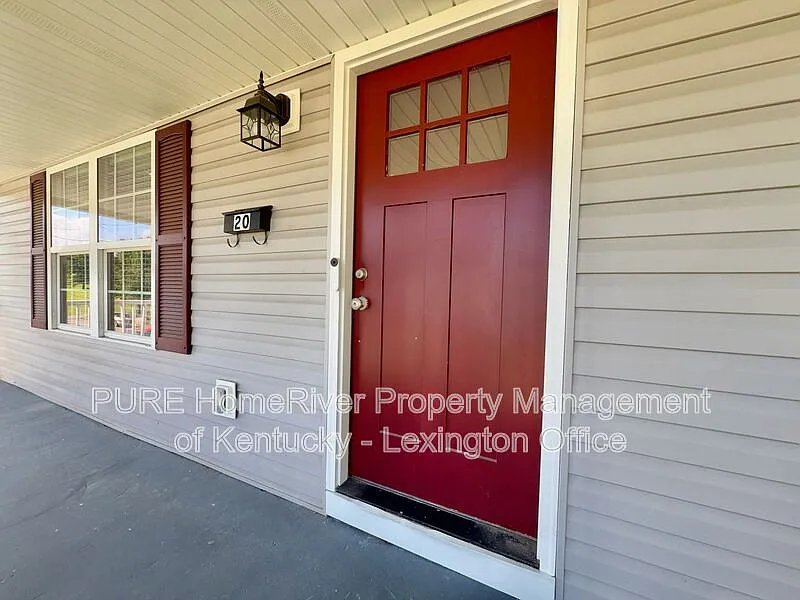 3 bed, 2.0 bath, 1650 sqft, $1,595 — Photo 4