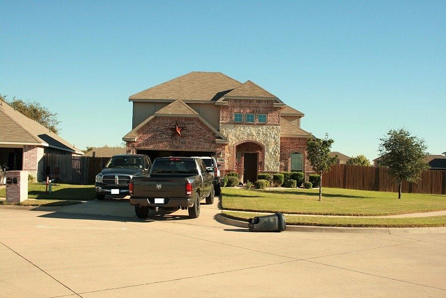 1st image of 1208 Gardenia Cir