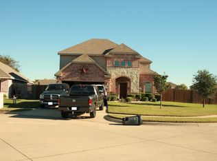 1208 Gardenia Cir, Crowley, TX 76036