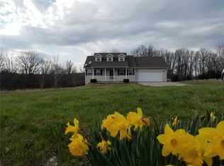 23577 Gralyn Ln, Lebanon, MO 65536