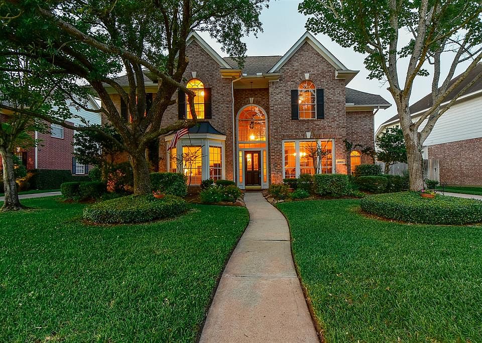 1st image of 17004 Preston Springs Dr