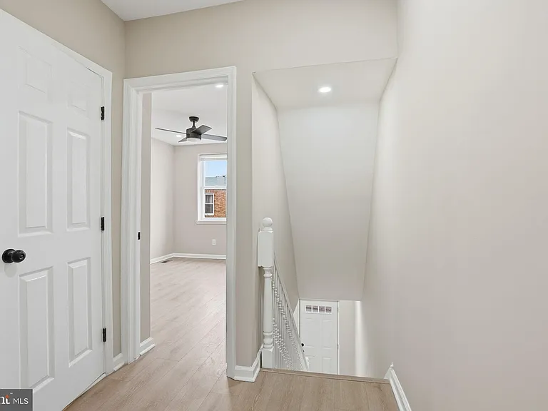 2710 Mura St — Photo 16