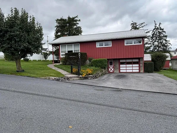 422 E Southey Ave, Altoona, PA 16602