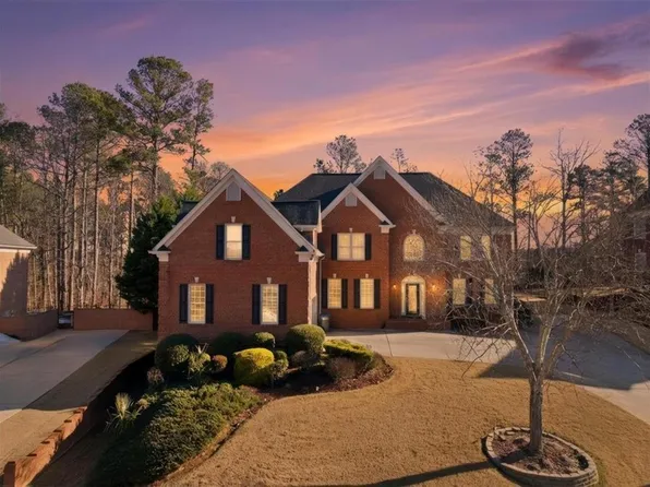 1121 Hiddenbrook Ln, Suwanee, GA 30024