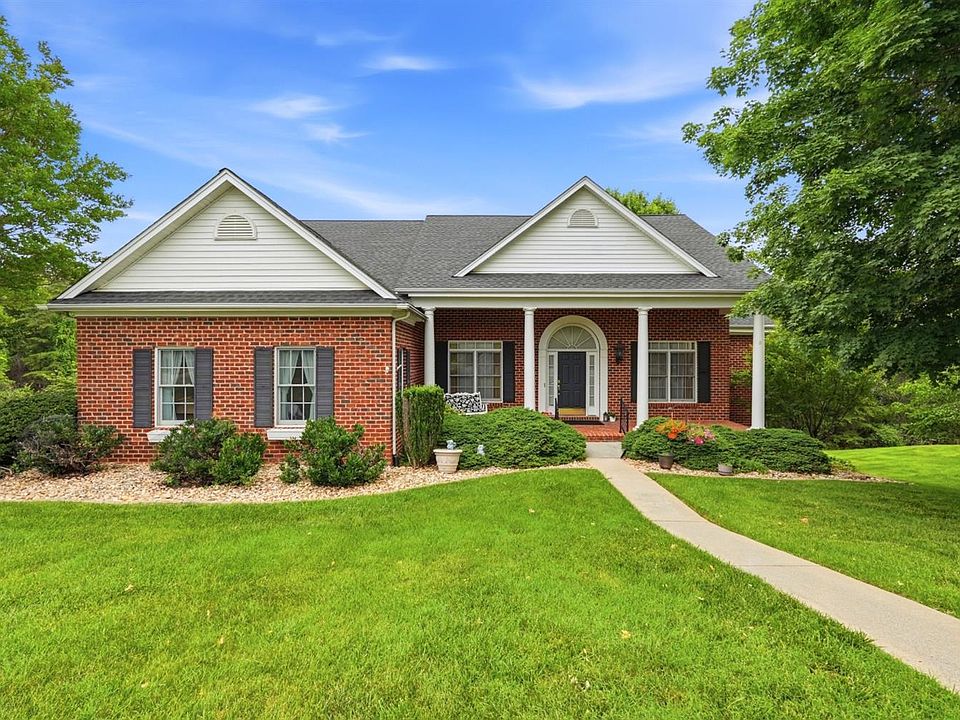 1st image of 1476 Glenbrooke Dr