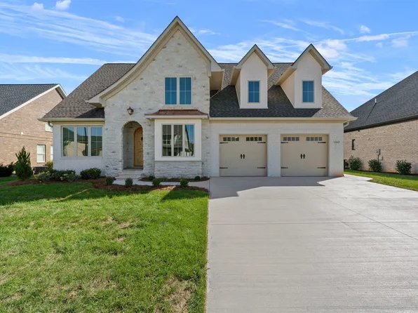 1362 Burr Oaks Ct, Bowling Green, KY 42103