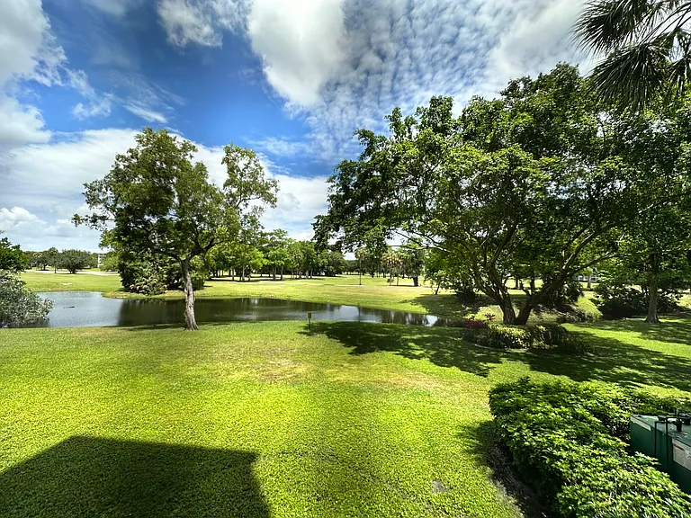 4015 W Palm Aire Dr #205 — Photo 5