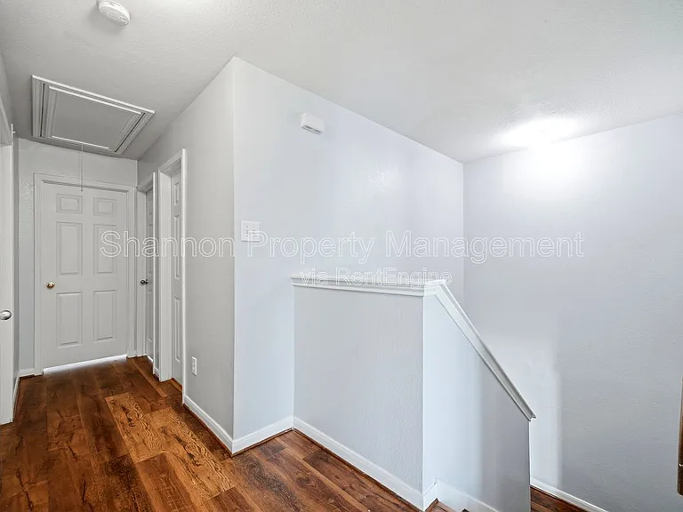 8010 Singing Sonnet Ln — Photo 14