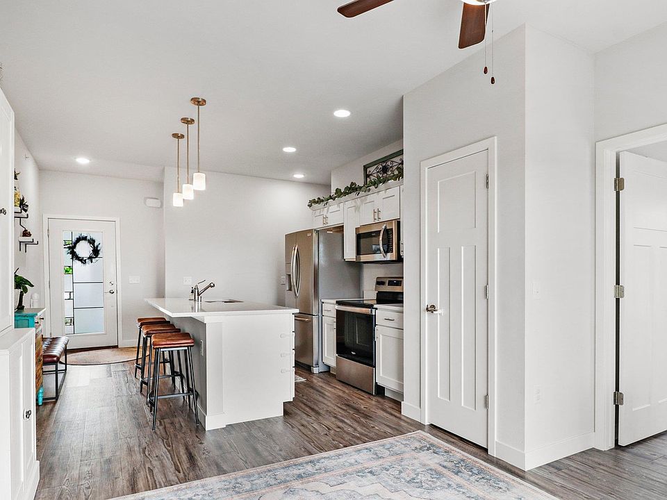 1st image of 5527 Prairie Pl