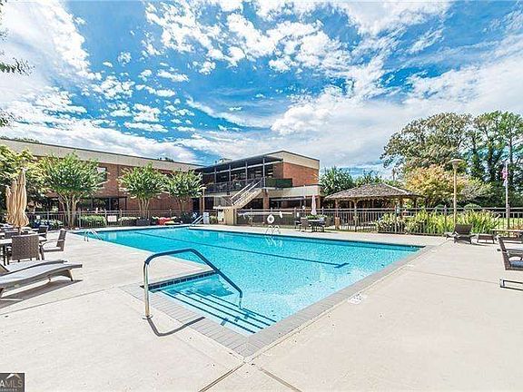 3rd image of 300 Johnson Ferry Rd NE Unit A610